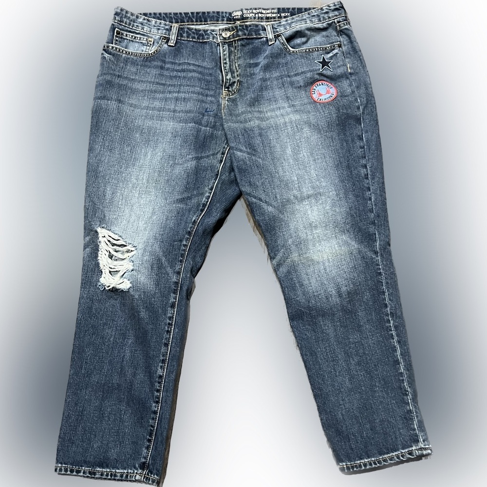 Gorgeous Gap Distressed Jeans W/ Patches (Sz 16)